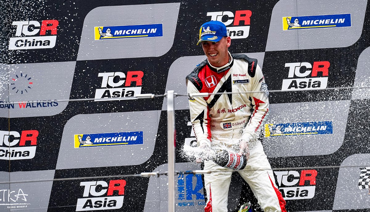 Lloyd does the double in Shanghai